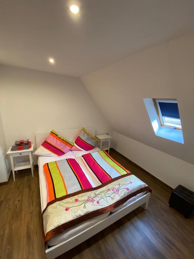 Vintage Apartment อาเดเนา ภายนอก รูปภาพ